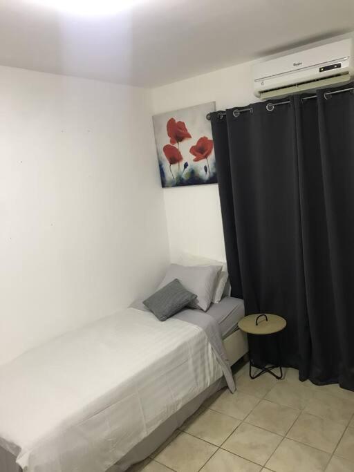 Villa Susanna 3 Bedroom 2 Bathroom House Sleeps 6Plus Willemstad Dış mekan fotoğraf