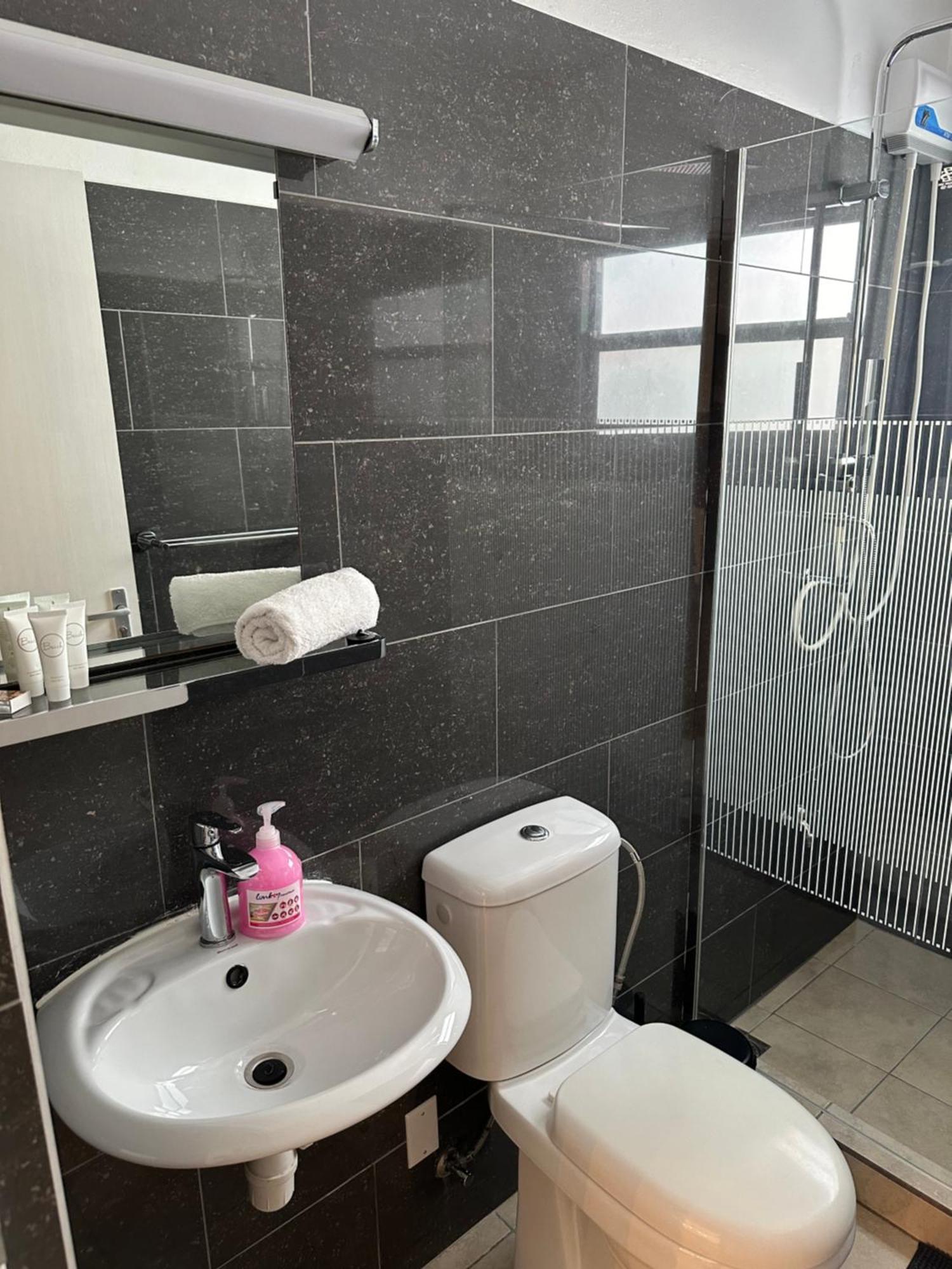 Villa Susanna 3 Bedroom 2 Bathroom House Sleeps 6Plus Willemstad Dış mekan fotoğraf